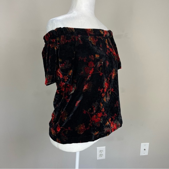 LOFT VELVET FLORAL OFF THE SHOULDER SHORT SLEEVE TOP SIZE XS PETITE BLACK/RED - Picture 7 of 16